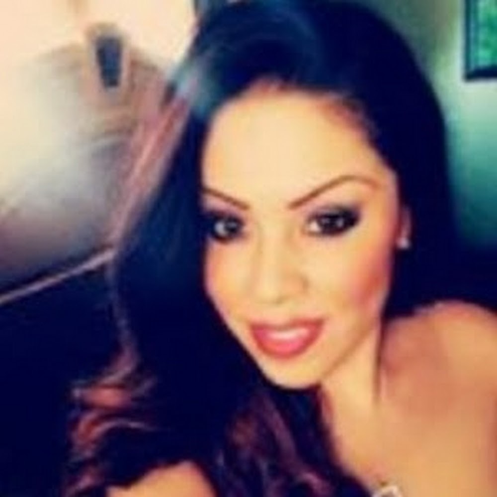 Meet your Posher, Mayra